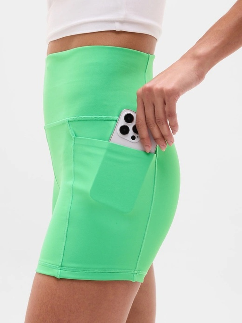 Athleta salutation 5” Biker Short with pockets- neon lime green